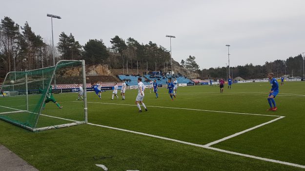 Jakob Toft scorer for Fløy