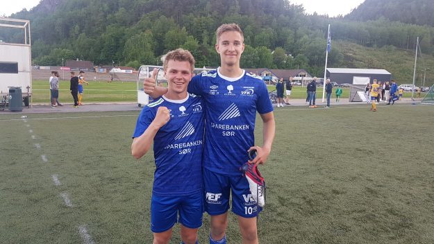 To glade målscorere i Aslaksen og Pedersen(2)