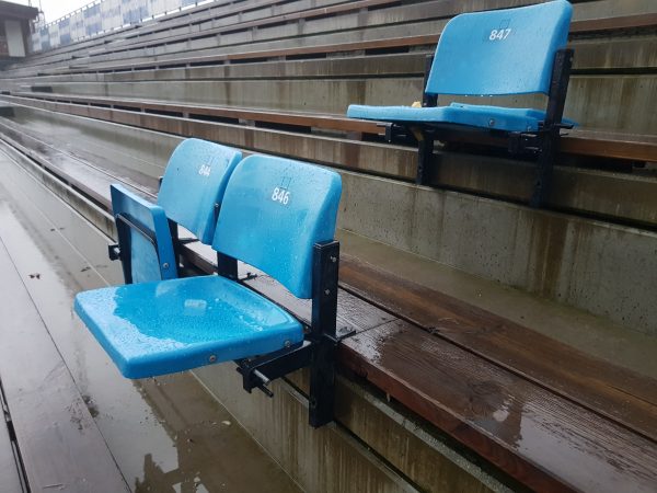 Stoler fra Ullevaal til tribunen på Moseidmoen