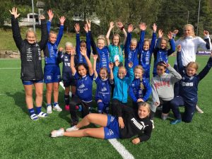 TEAM: Super Fotball
Teamleder: Katharina Frigstad Høyåsen, Tiril Tomine Fredriksen, Thea Ingebretsen, og Hanna Larsen.