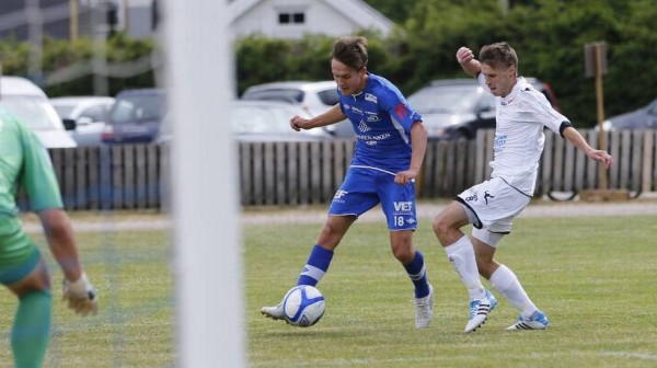 Joachim Eriksen har forlenget låneavtalen og blir i VFK ut sesongen