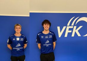 Emil Lie (til venstre) og Christian Urdal Hansen har signert kontrakt og er offisielt flyttet opp til A-stallen.