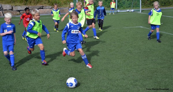 Spilleregler og retningslinjer for barne- og ungdomsfotballen 2014