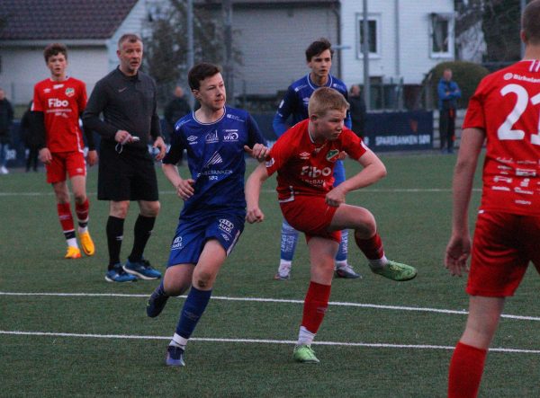 Seier og tabelltopp for G15