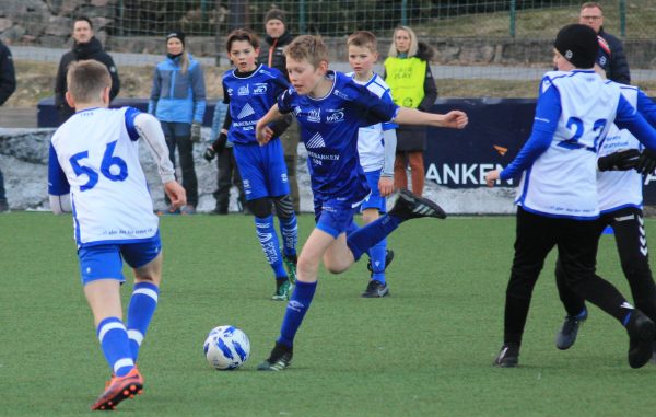 G13 med seier i serieåpningen