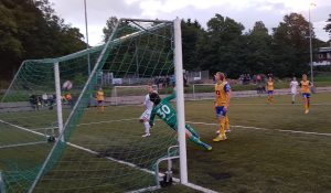 Her går headingen fra Aabel inn til 0-1