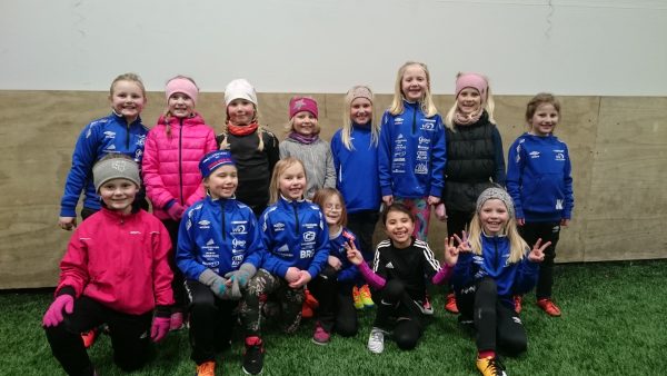 22 jenter på J8 er klare for sesongen 2018