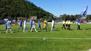 Det var en tent VFK-gjeng som entret matta.